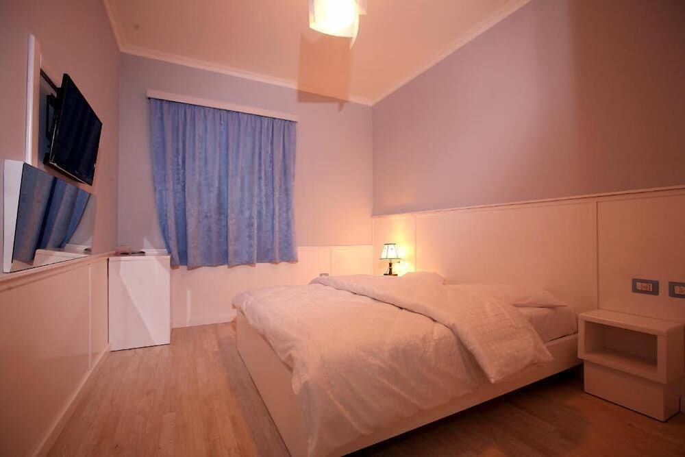 undefined Hotel Kastria 5