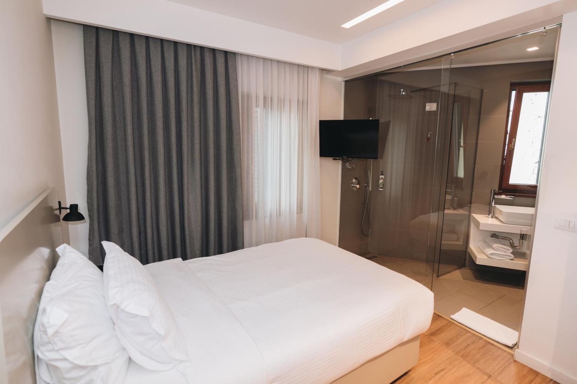 undefined Hotel Theatro- City Center 6