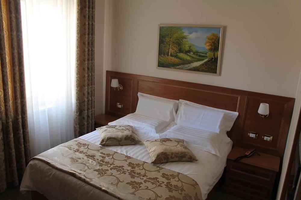Basic Double Room