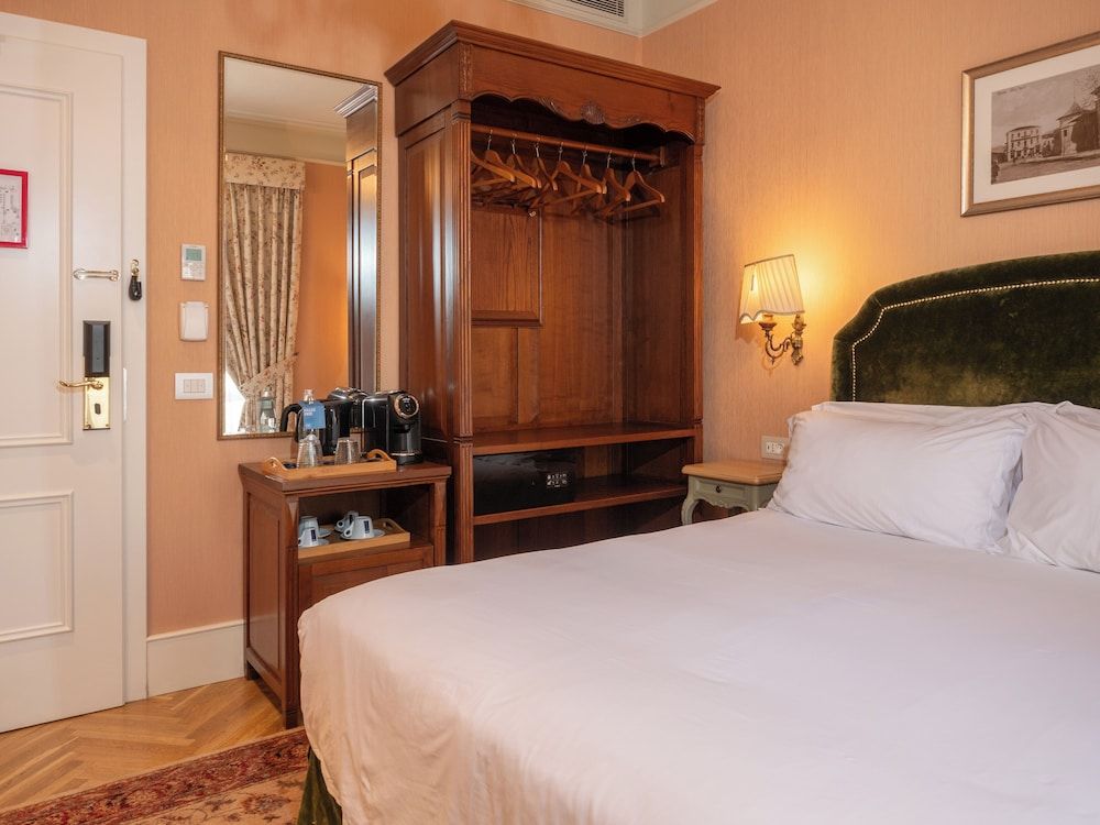 Ebel Boutique Hotel Economy Room 2