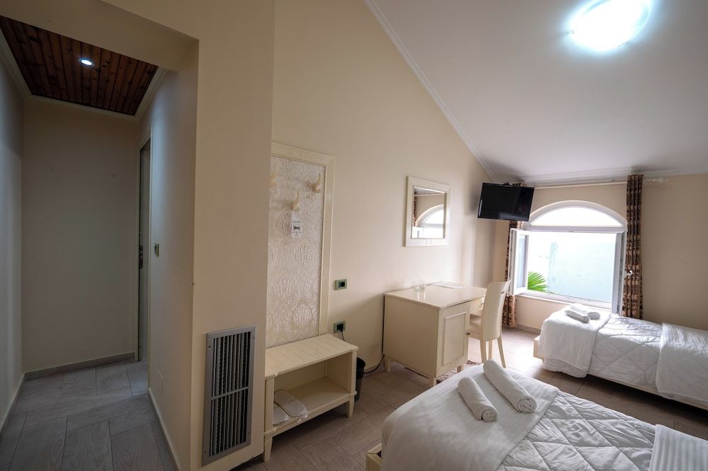 Olimpic Hotel Twin Room 3