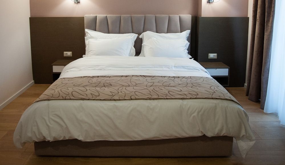 Doanesia Premium Hotel & Spa Standard Double Room 3