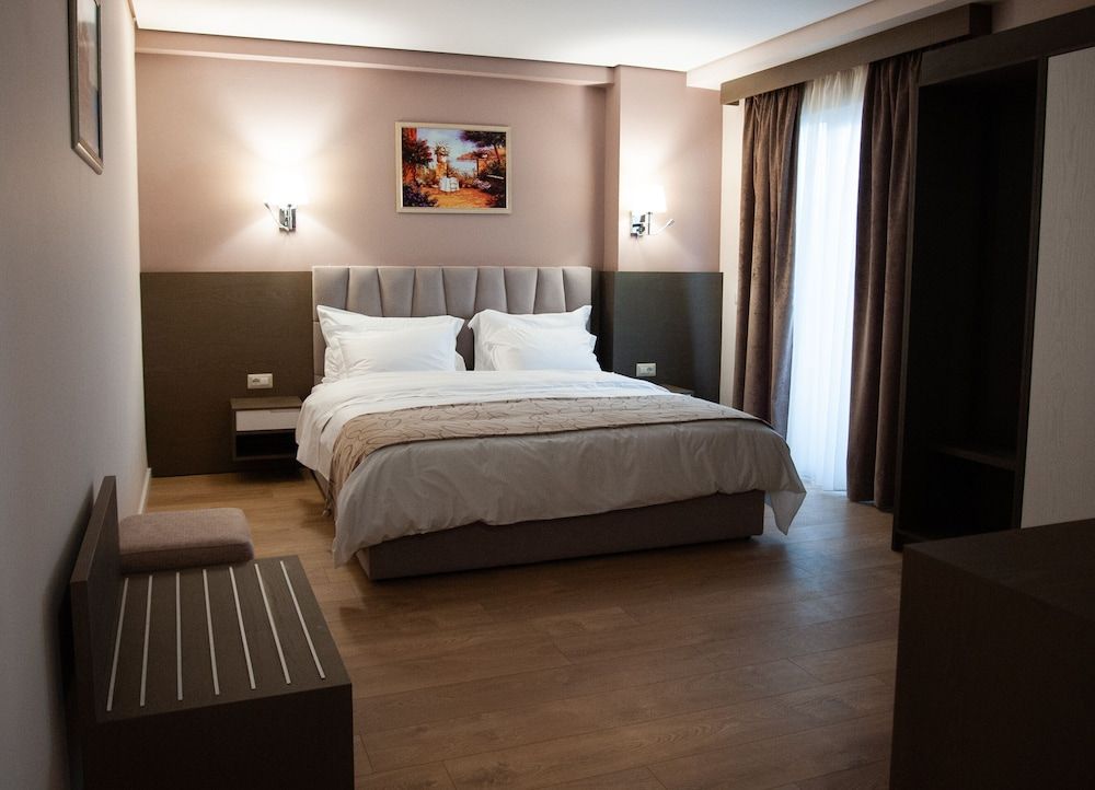 Doanesia Premium Hotel & Spa Standard Double Room 2