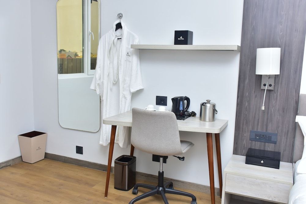 Hotel Stella Deluxe Room 3