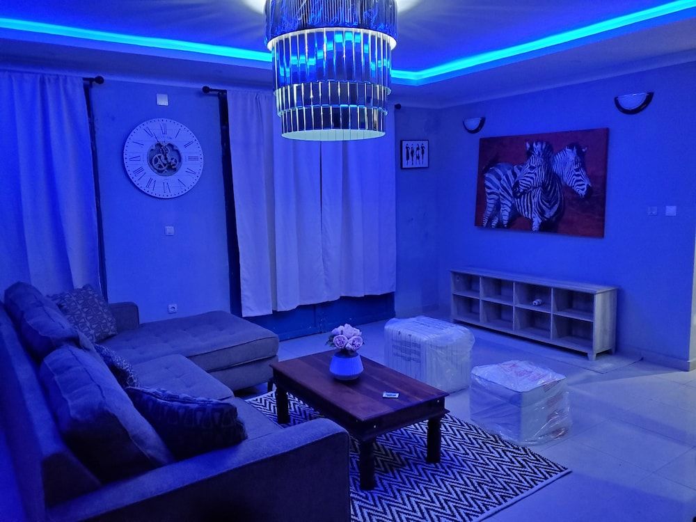 Mike's Flat hotel Signature Penthouse 4