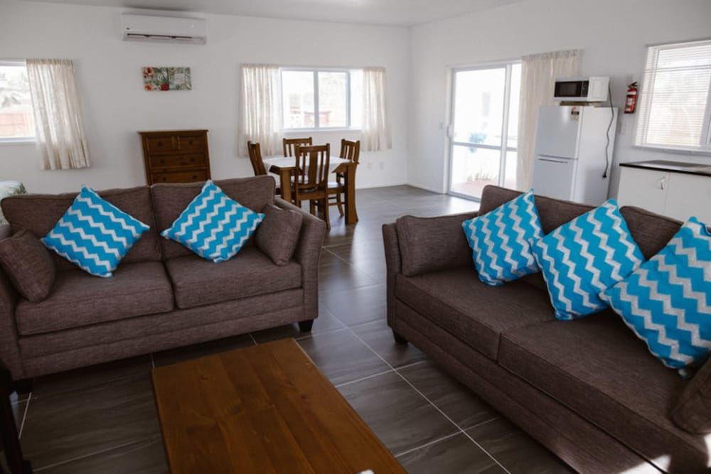 Deluxe Studio Suite