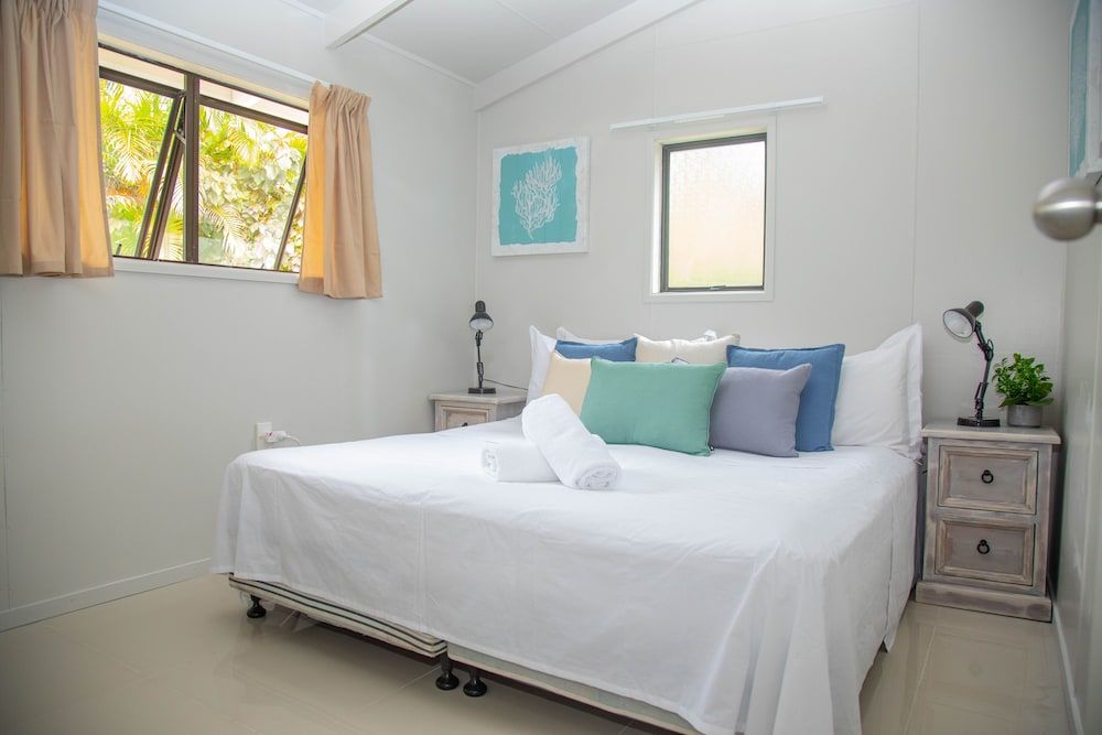 Panoramic House, 2 Bedrooms, Garden View, Beachfront
