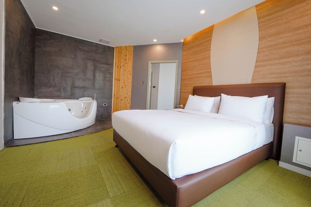 undefined International Hotel Ulaanbaatar 4