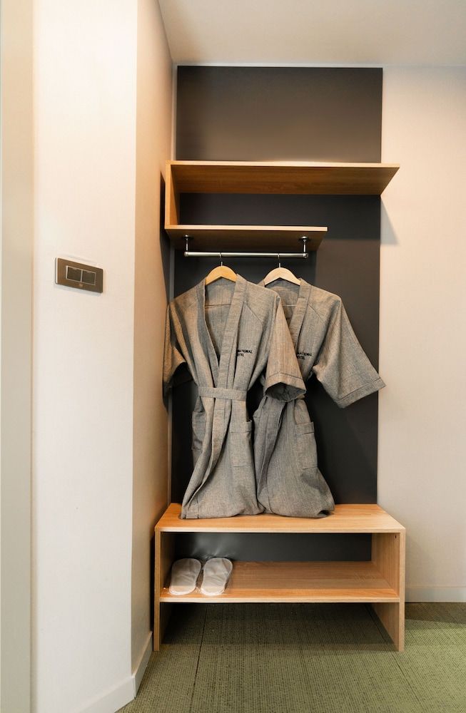 International Hotel Ulaanbaatar Deluxe Double Room, 1 King Bed 8