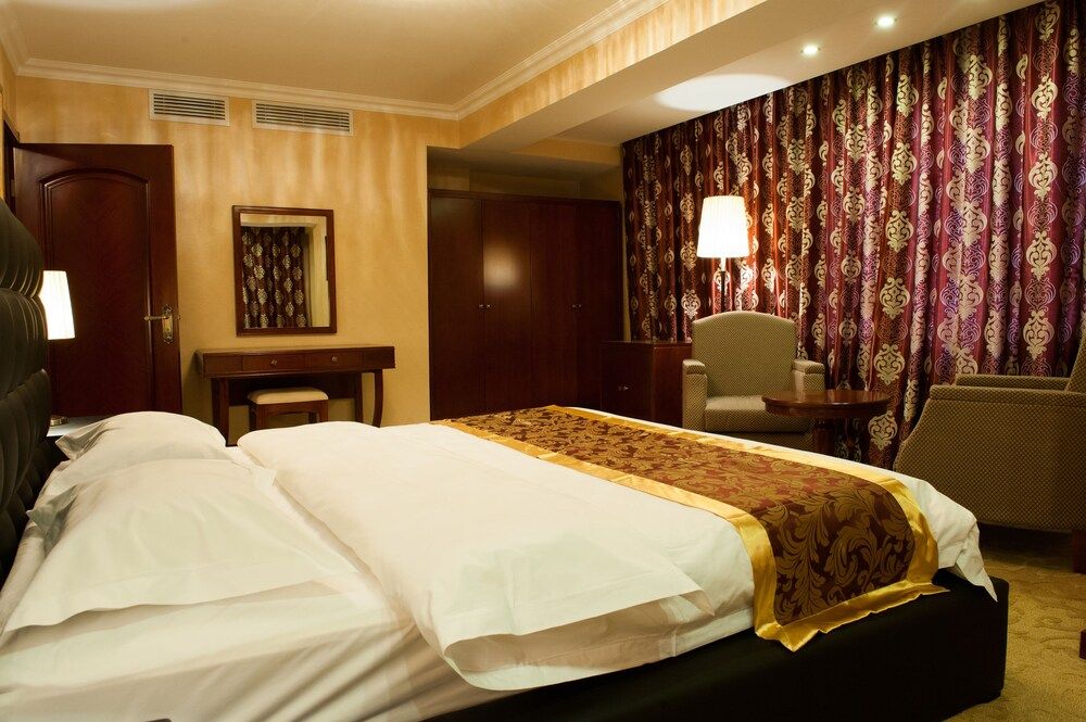 Platinum Hotel Royal Double Room