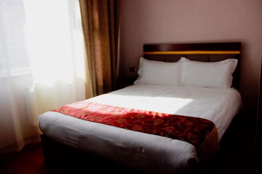 Kentavr Hotel Deluxe Single Room