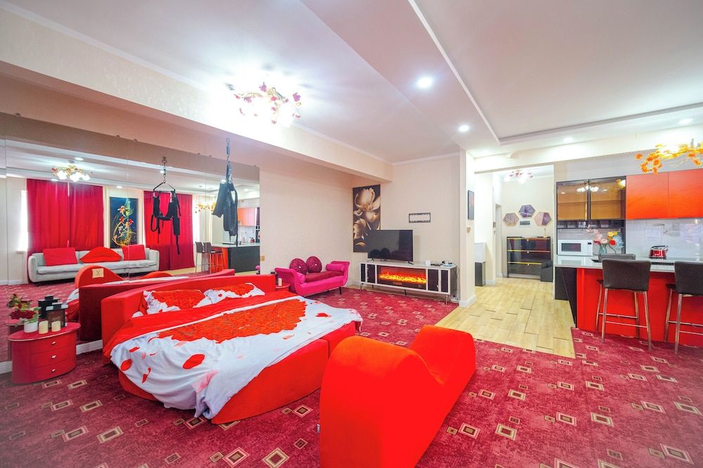 Honeymoon Apartment, King, City View, Balcony/Patio