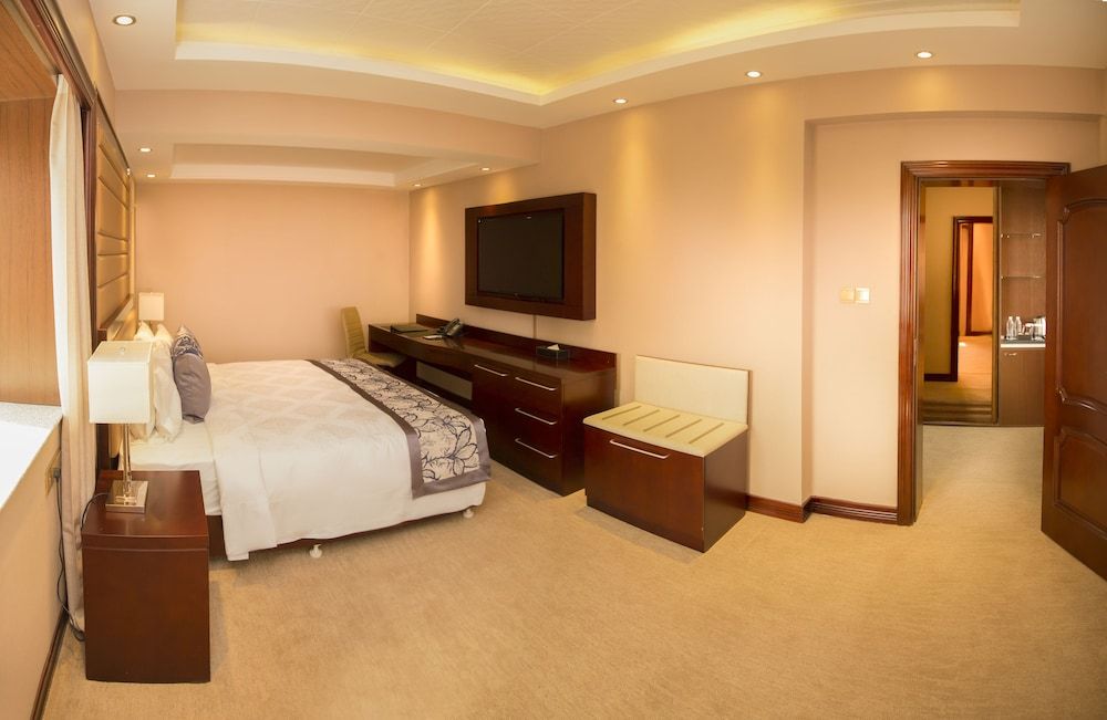 undefined Zuchi Hotel 2
