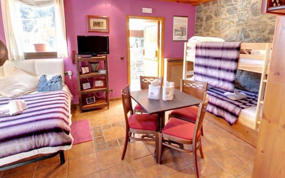 Quadruple Room, Valley View