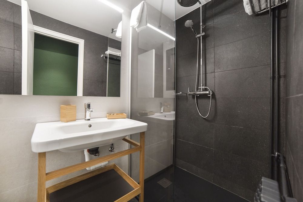 Glaner Hotel Café Double Room 7