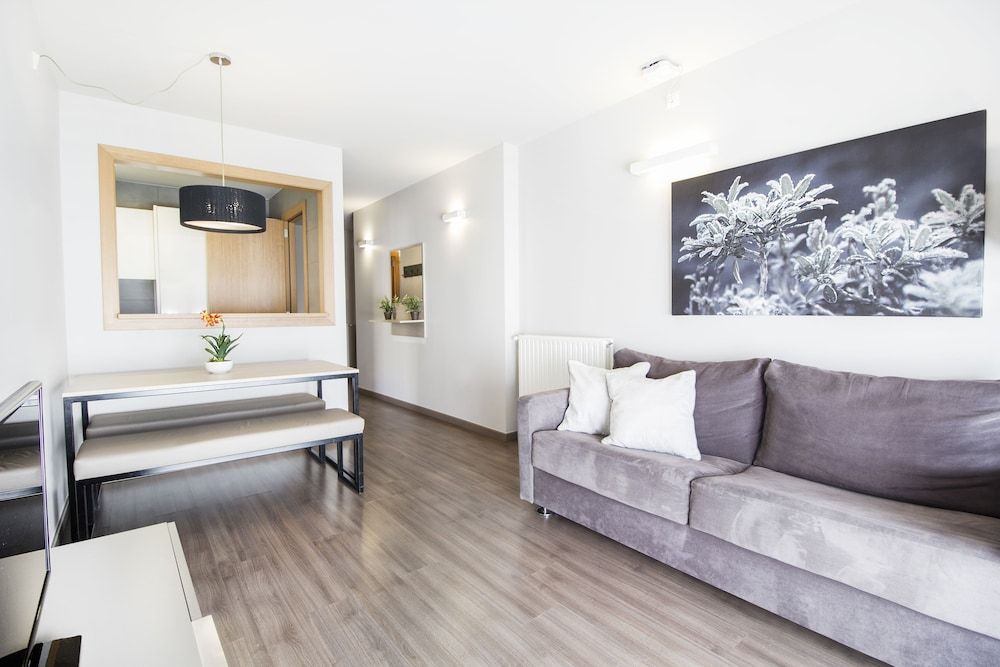 Tarter Mountain Suites Two-Bedroom Apartment with Balcony And Mountain Views (5 minutes driving to the ski area) 4