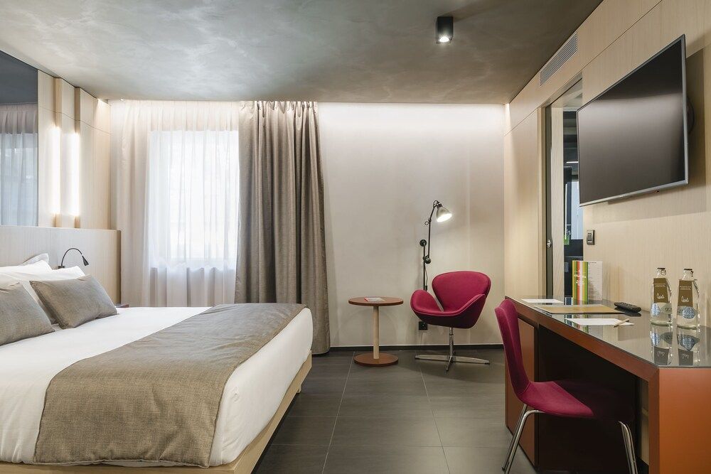 Premium Room, 1 King Bed
