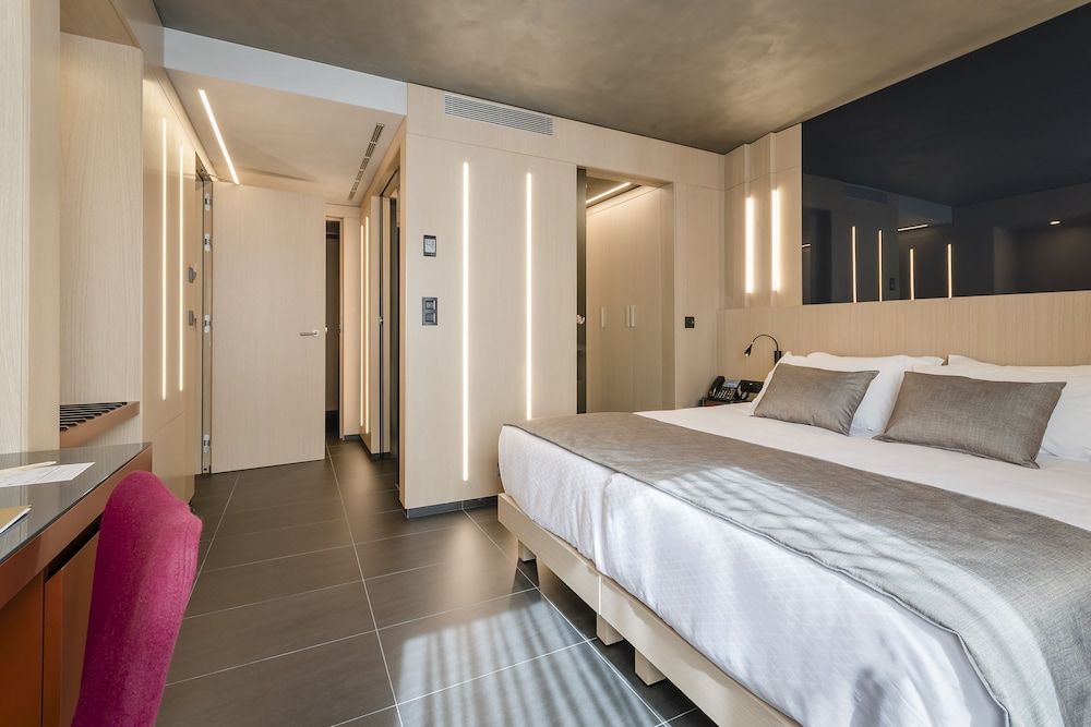 Standard Room, 2 Bedrooms (Comunicada)