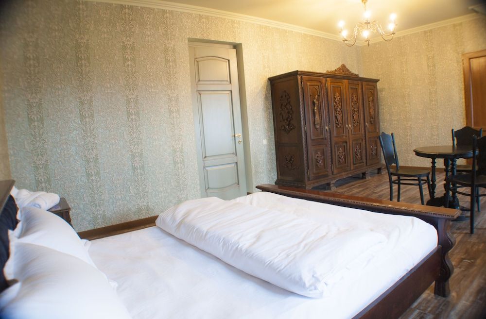 Superior Double Room (Renaissance)