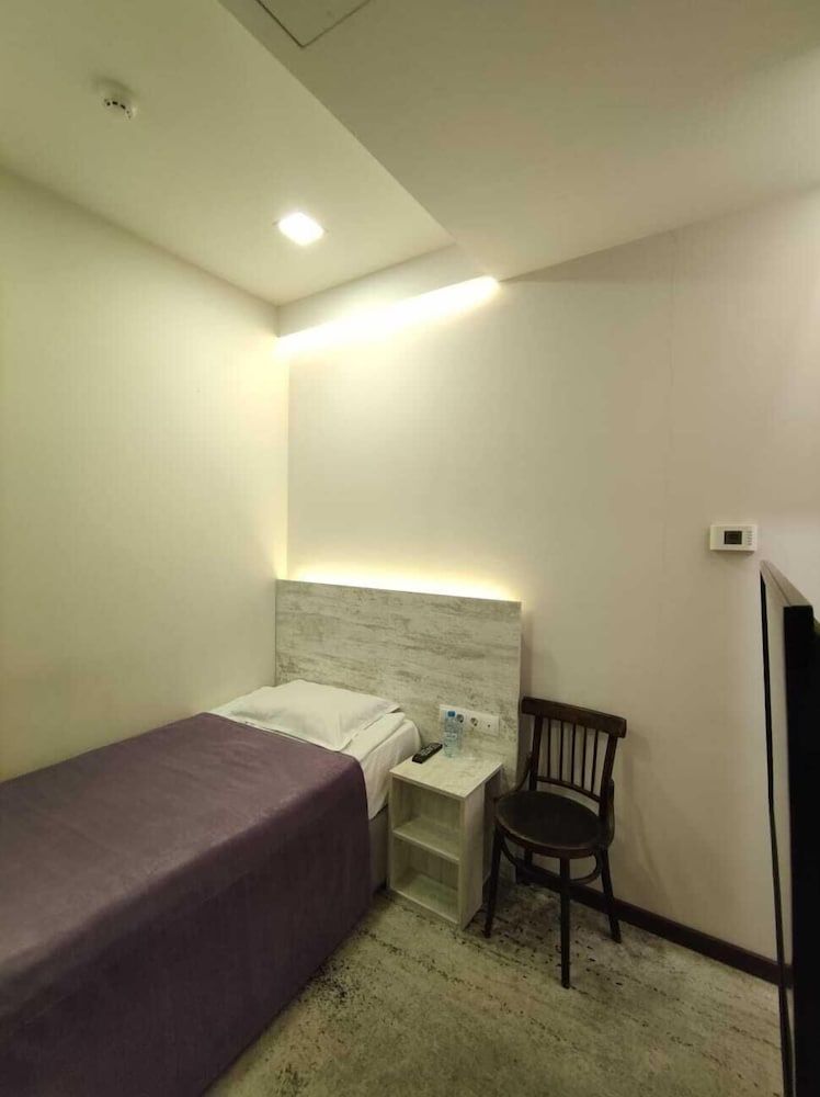 Economy Single Room