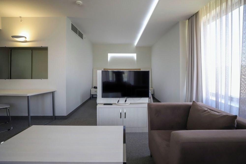 President Hotel by Hrazdan Hotel CJSC Superior Double Room 5