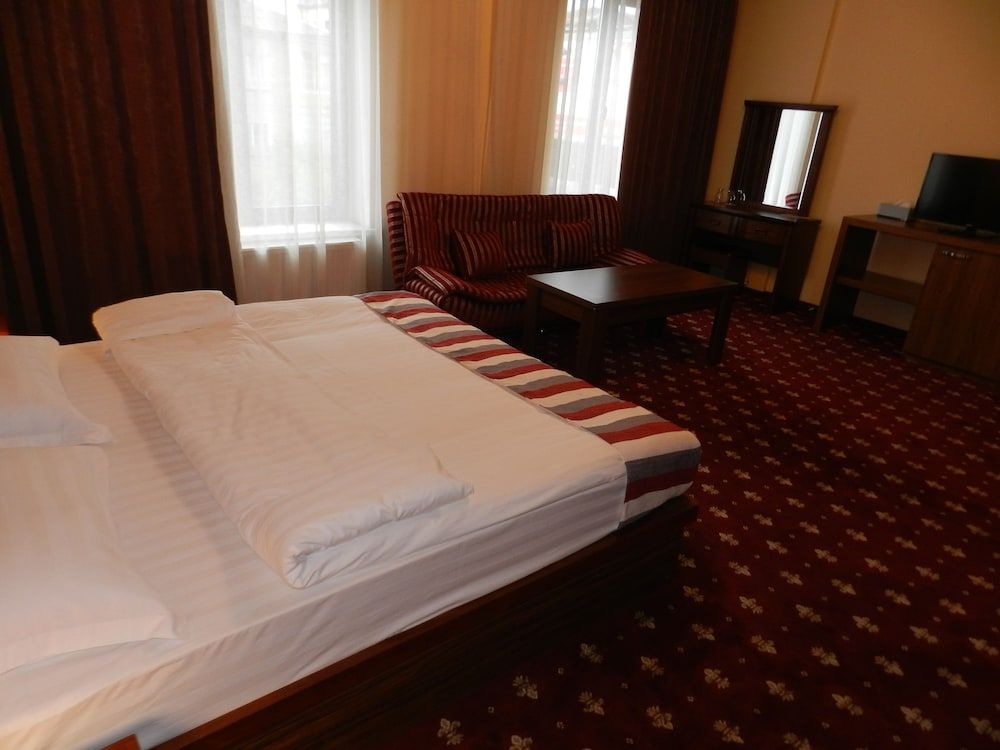 Luxury Single Room