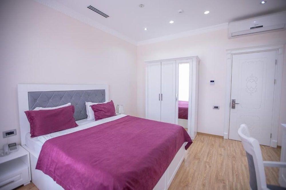 Junior Double Room, 1 Bedroom, Mountain View