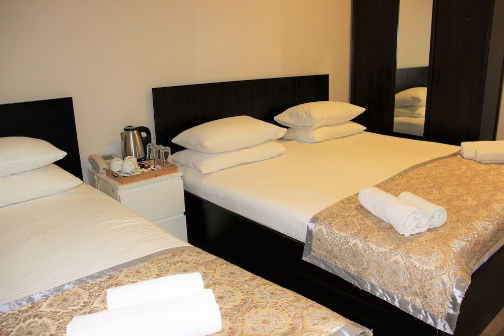 All Stars Hotel Family Triple Room, Multiple Beds, Private Bathroom, City View 4
