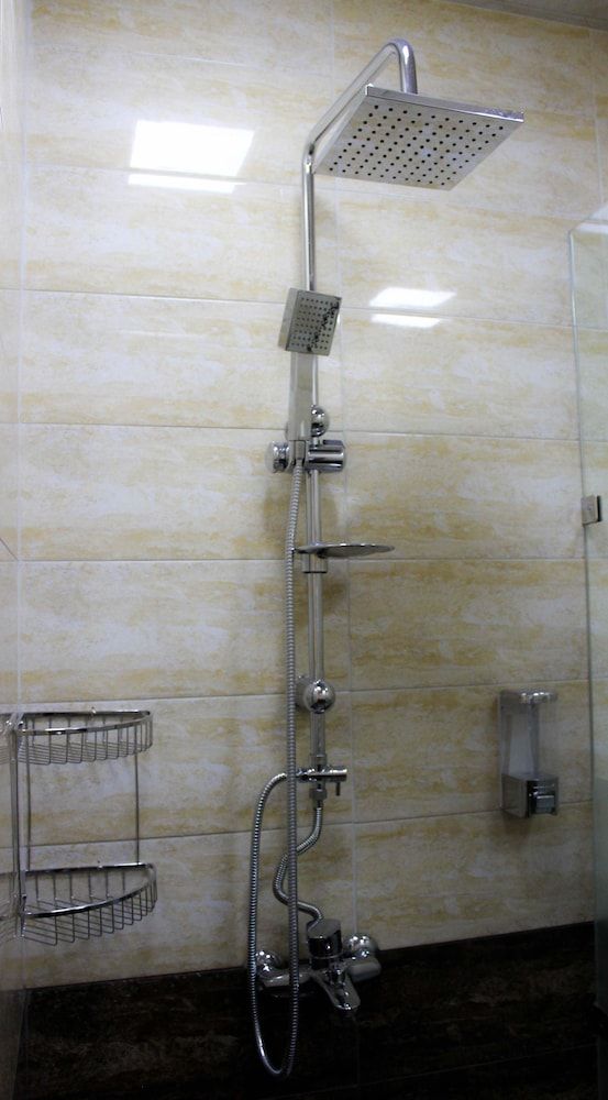 All Stars Hotel Standard Triple Room, 3 Twin Beds, City View 8