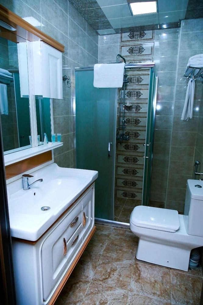 Golden Shine Hotel Standard Double or Twin Room 11
