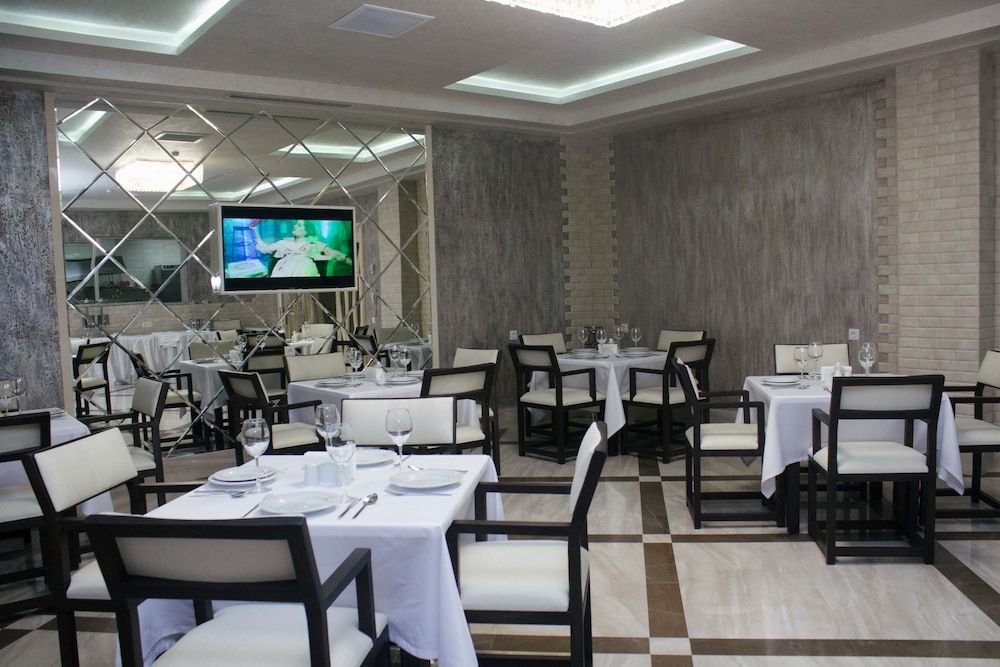 undefined Rose Inn Hotel Baku