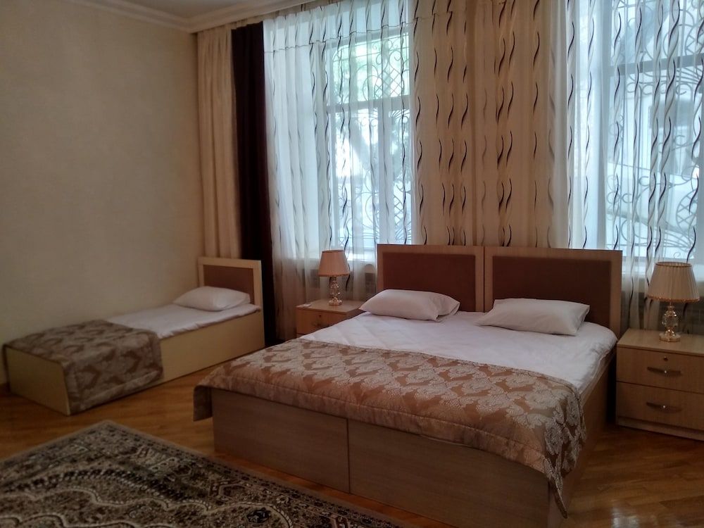 Amadeo Apartments Deluxe Apartment, 3 Bedrooms (Second Floor) 6