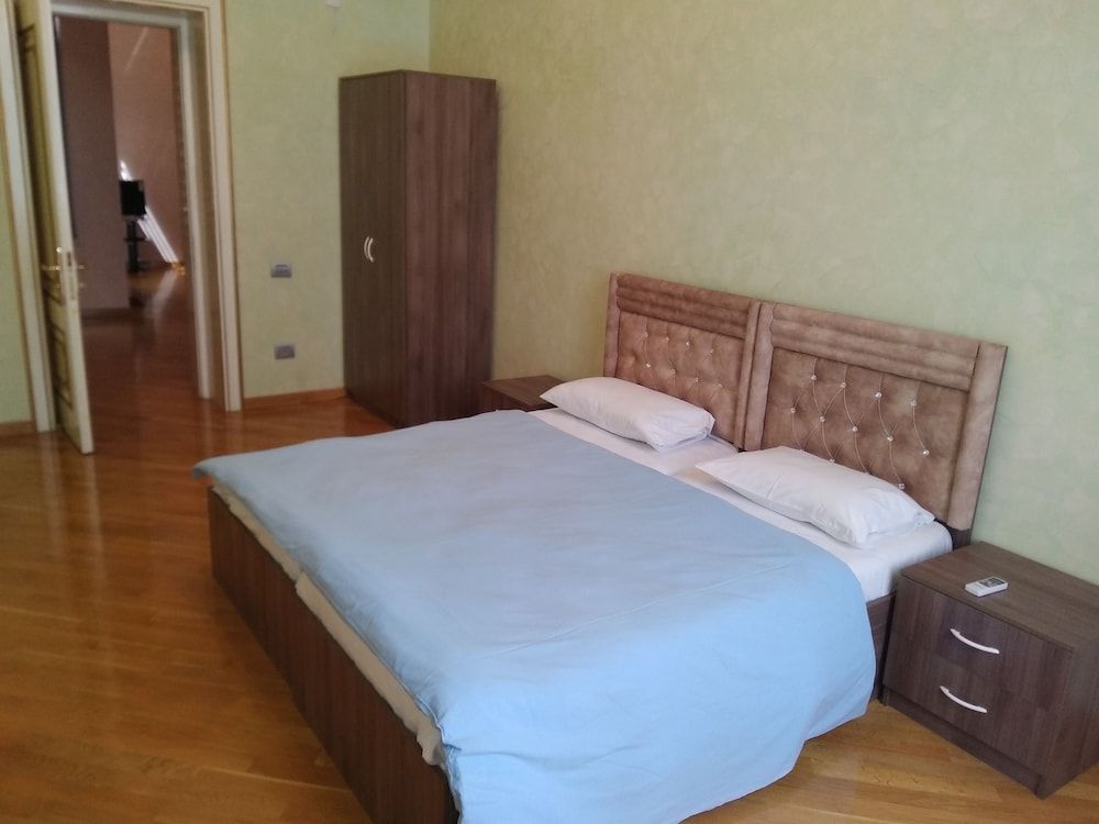 undefined Amadeo Apartments 2