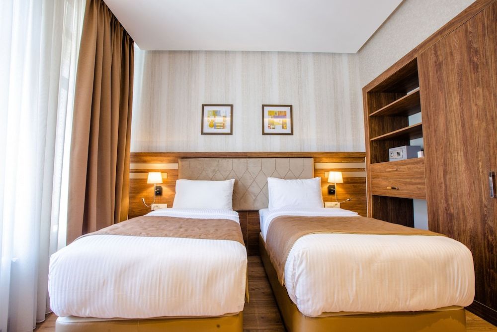 City Park Hotel Baku Standard Double or Twin Room 2