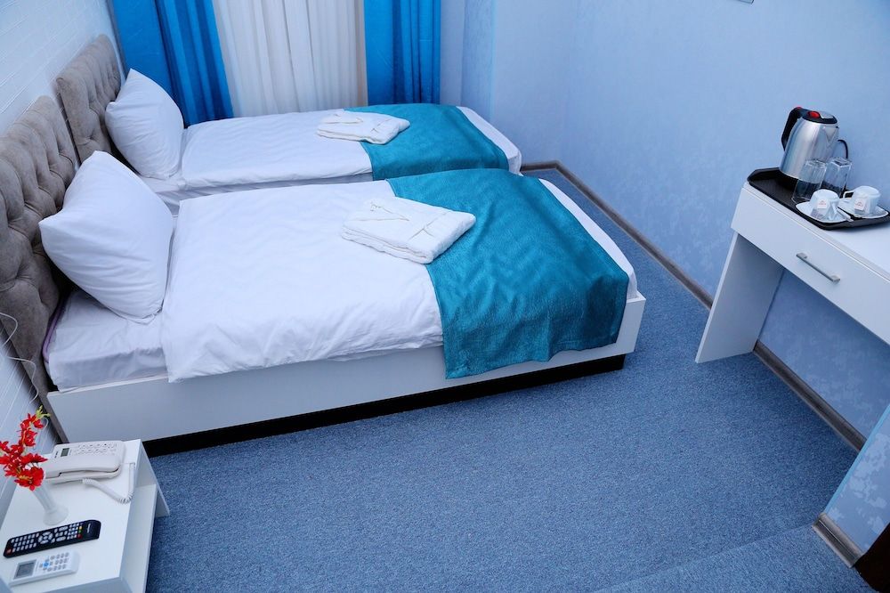 Best Center Hotel Standard Twin Room 9