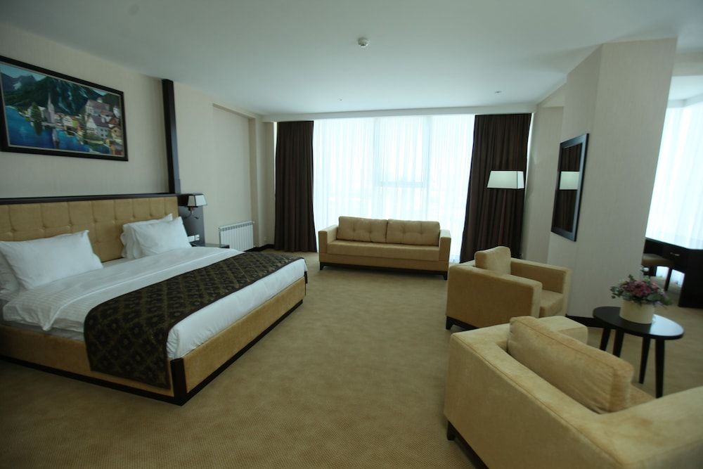 undefined Harmony Hotel Baku 10