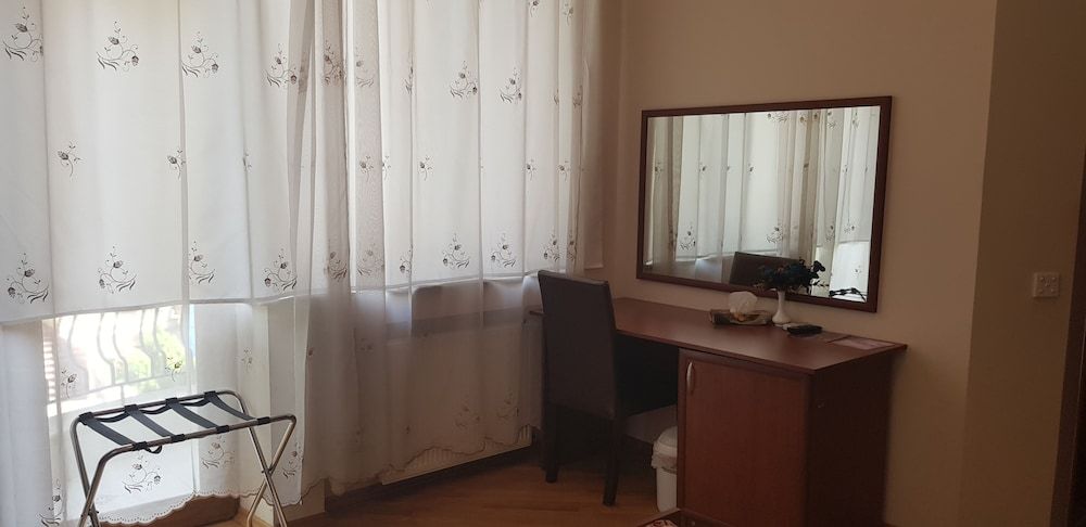 undefined Garden Villa Hotel 10
