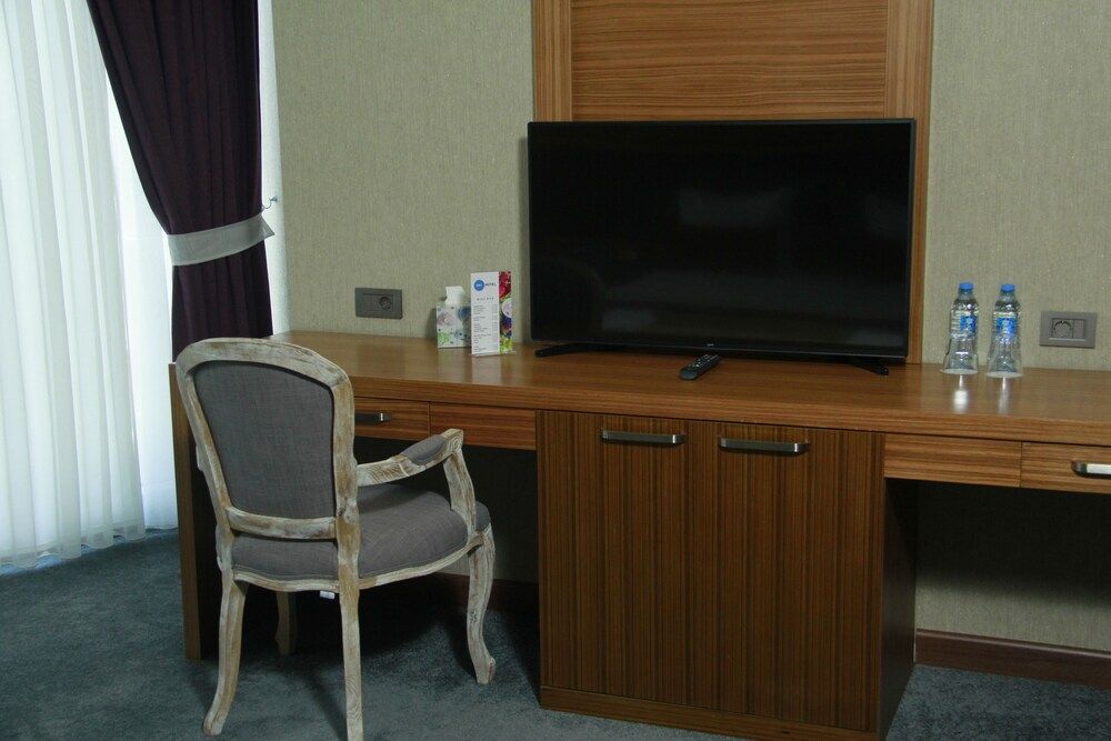 Standard Single Room, Smoking, City View