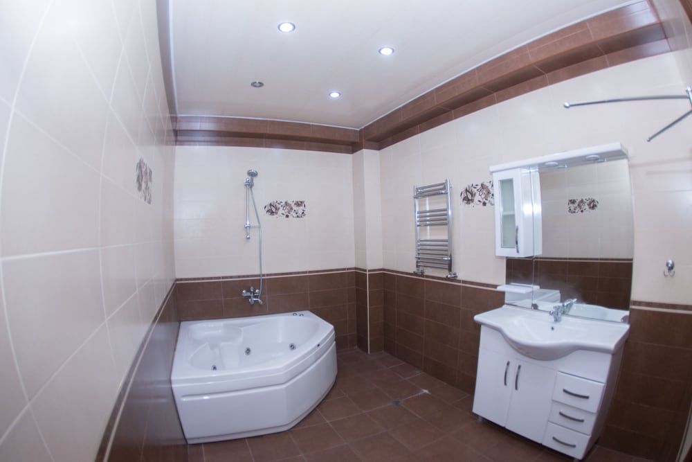 undefined Bakuvi Tourist Apartment B092 6