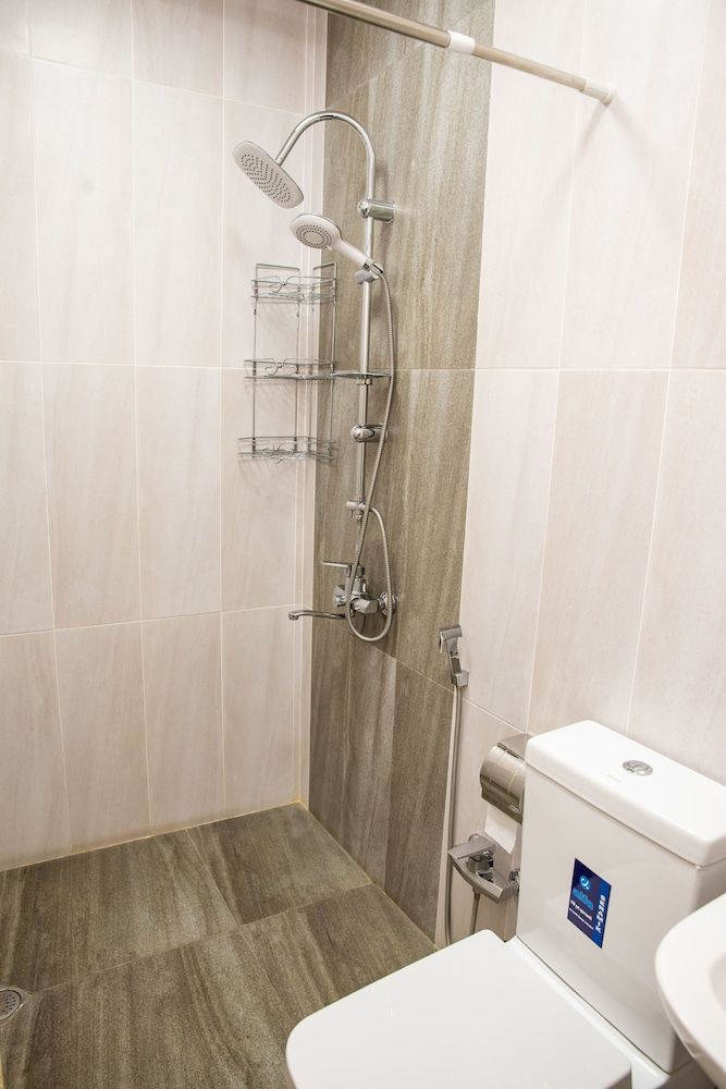 Sebail Inn Hotel Standard Quadruple Room 4