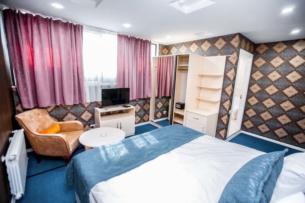 Nine Hotel Standard Room 18