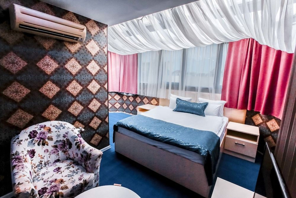 Nine Hotel Standard Room 17