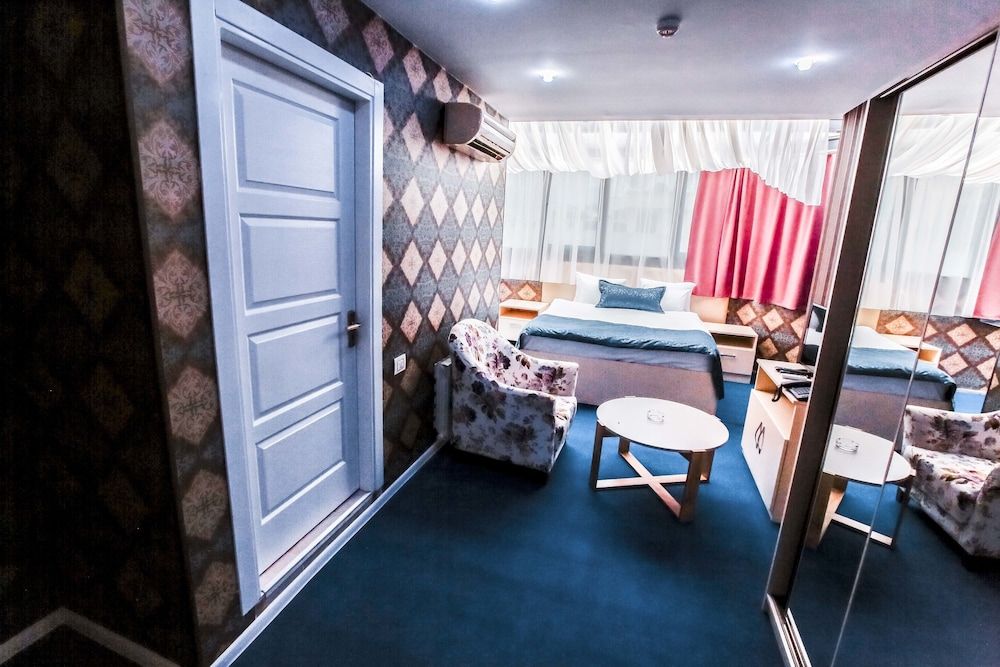 Nine Hotel Standard Room 31