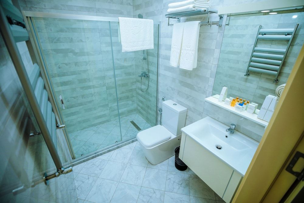 Krone Hotel Superior Double Room 8