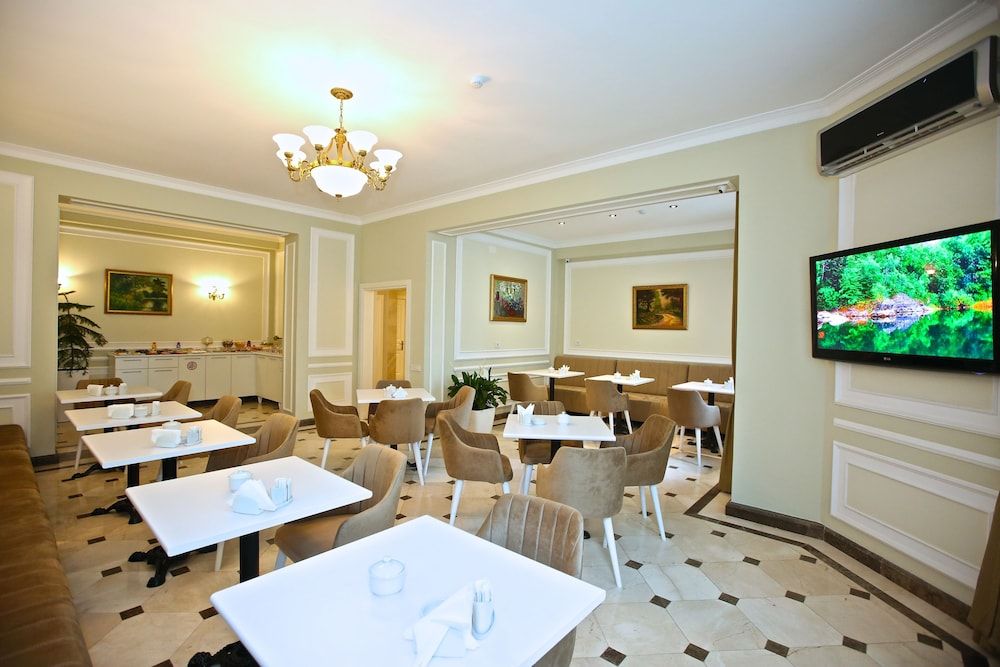 undefined Miraj Hotel 4