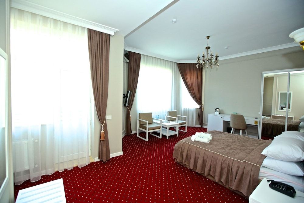 undefined Miraj Hotel