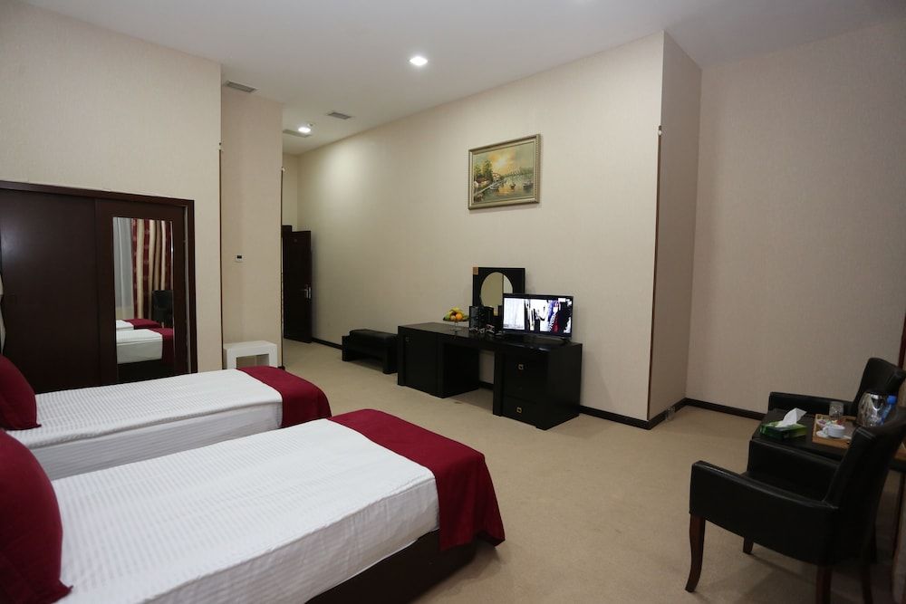 Ambassador Hotel Standard Twin Room