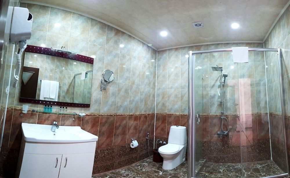 Ambassador Hotel Superior Triple Room 4