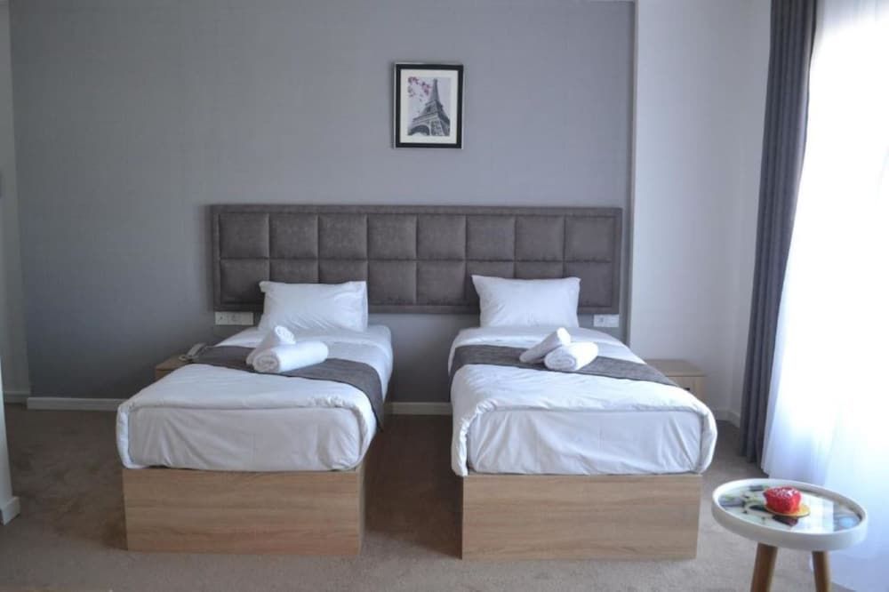 Hotel Madinah Business Double or Twin Room 3