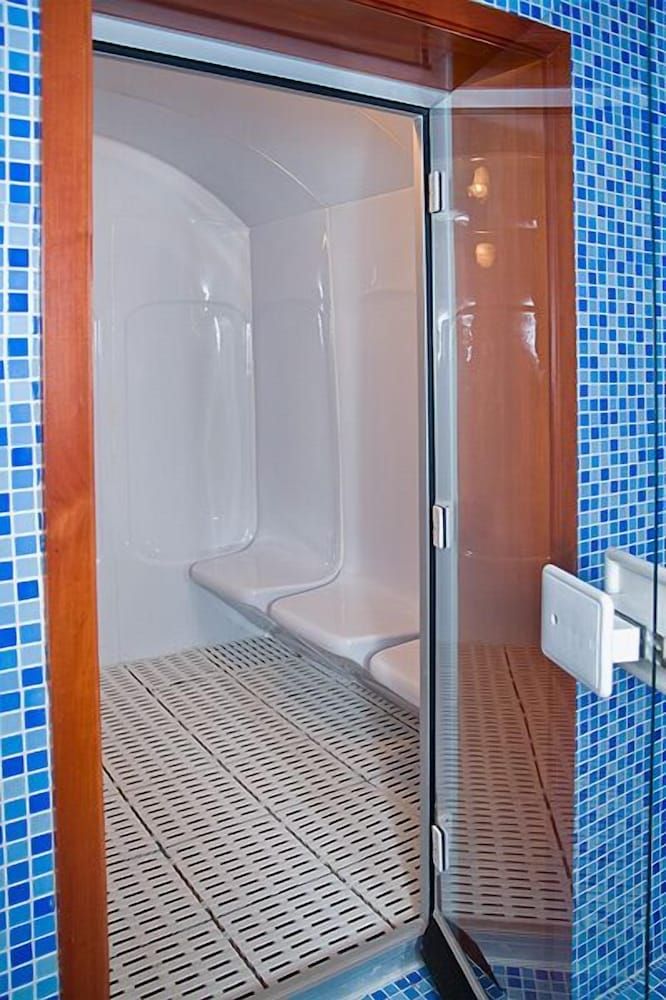 undefined Golden Coast Hotel Baku 9